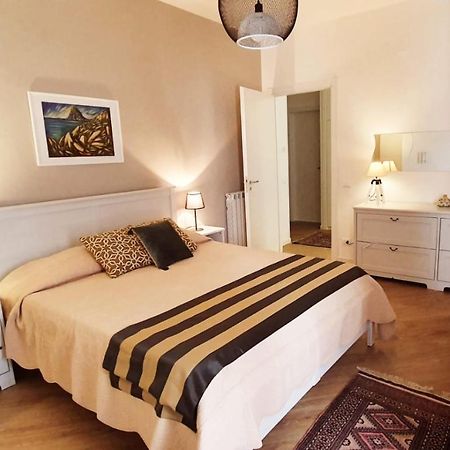 Libertyhouse Apartment Палермо Екстериор снимка