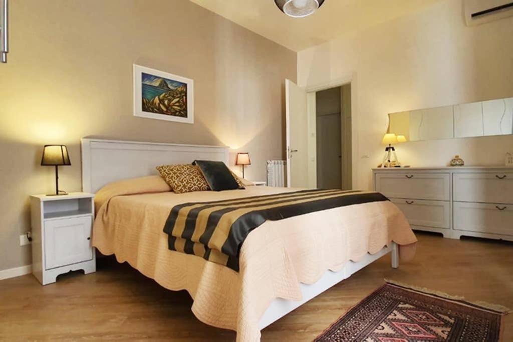 Libertyhouse Apartment Палермо Екстериор снимка